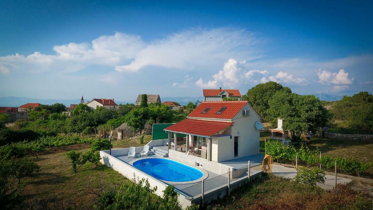 Villa Baras Garden - House With Pool Mirce Kültér fotó